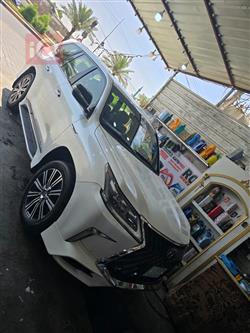 لكزس LX